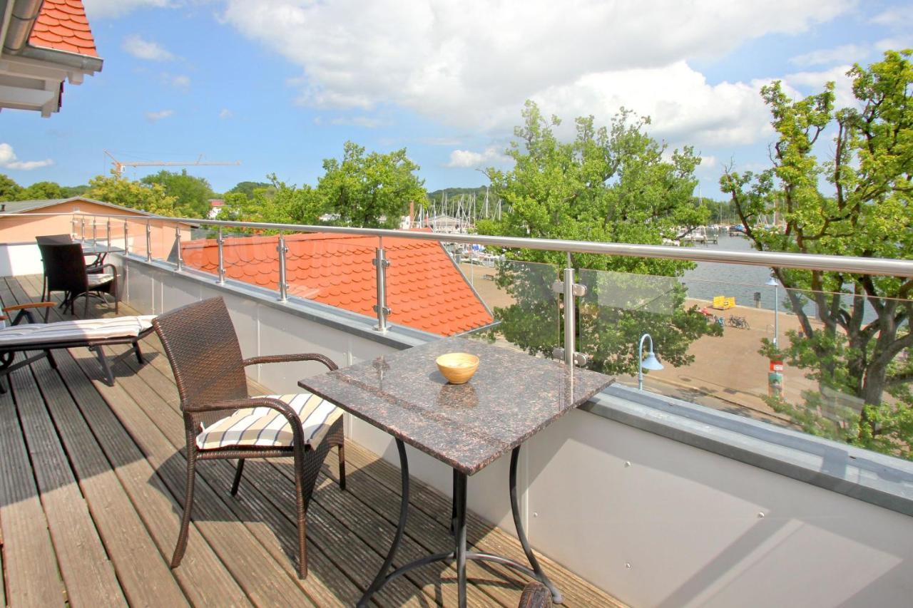 Hafennahe Penthousewohnung Mit Meerblick - Hafenresidenz Lauterbach Fewo 2-7 Exterior photo